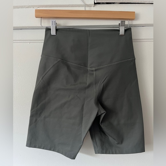 Girlfriend Collective High-Rise Bike Shorts - Picture 2 of 4